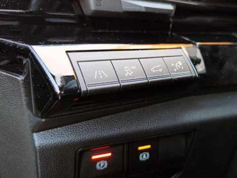 Renault Austral 1.2 E-TECH HíBRIDO ICONIC 146KW 5P