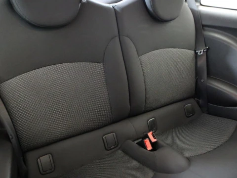 MINI 1.6 ONE 75 3P