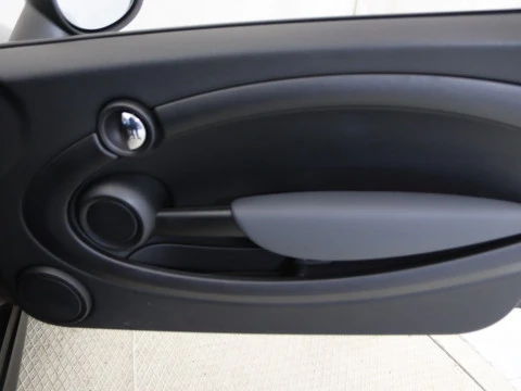 MINI 1.6 ONE 75 3P