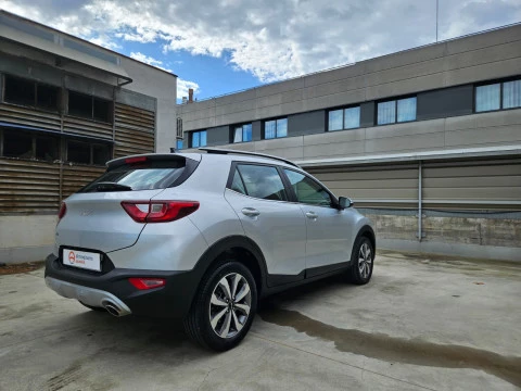 Kia Stonic DRIVE 1.0 T-GDI MHEV IMT 100CV 5P