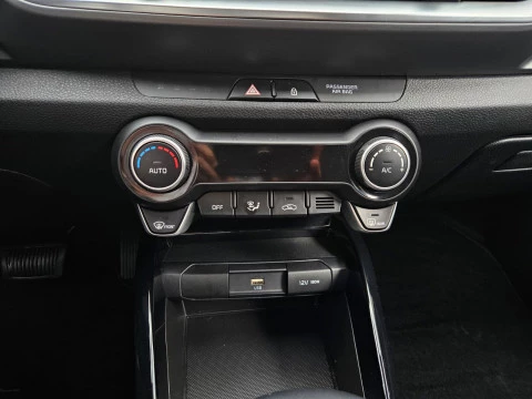 Kia Stonic DRIVE 1.0 T-GDI MHEV IMT 100CV 5P