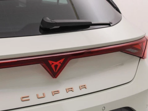 Cupra León 1.5 ETSI MHEV 110KW DSG 150 5P