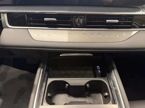 EBRO S700 1.5 TGDI PHEV Premium E-CVT