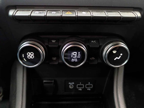 Renault Captur TECHNO TCE 103 KW (140CV) EDC GPF MILD HYBR