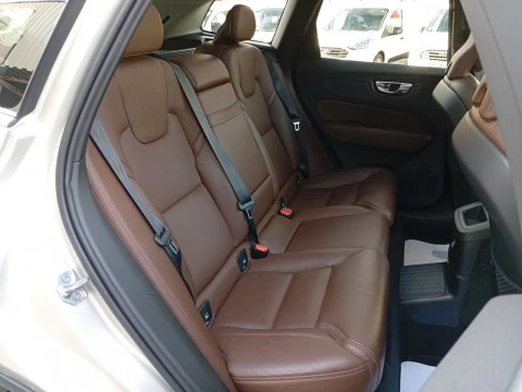 Volvo XC60 2.0 T8 AWD Inscription Auto