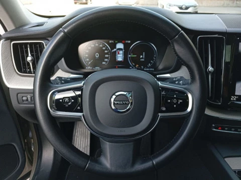 Volvo XC60 2.0 T8 AWD Inscription Auto
