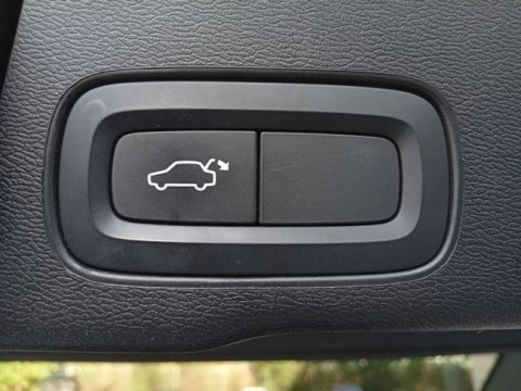 Volvo XC60 2.0 T8 AWD Inscription Auto