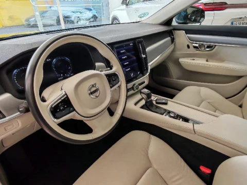 Volvo V90 fam. 2.0 D4 BUSINESS PLUS AUTO 5P