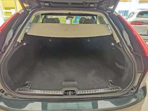 Volvo V90 fam. 2.0 D4 BUSINESS PLUS AUTO 5P