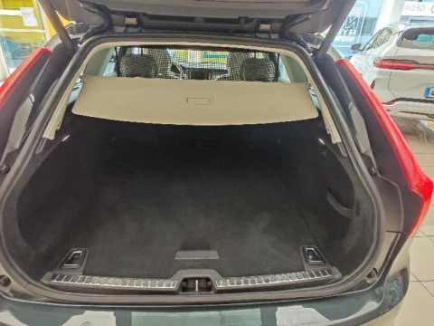 Volvo V90 fam. 2.0 D4 BUSINESS PLUS AUTO 5P