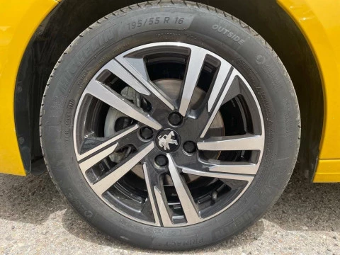 Peugeot 208 PureTech 73kW (100CV) Allure