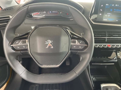 Peugeot 208 PureTech 73kW (100CV) Allure