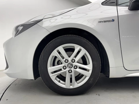 Toyota Corolla 1.8 125H ACTIVE TECH E-CVT