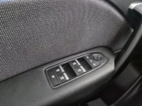 Renault Captur techno Eco-G 100cv (74 kW)