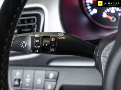 Kia Stonic 1.0 T-GDi MHEV Drive iMT 74 kW (100 CV)