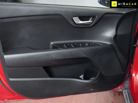 Kia Stonic 1.0 T-GDi MHEV Drive iMT 74 kW (100 CV)