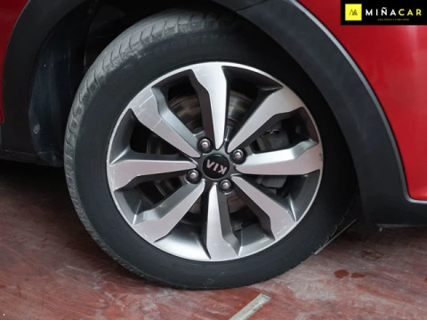 Kia Stonic 1.0 T-GDi MHEV Drive iMT 74 kW (100 CV)