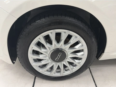 Fiat 500 1.0 6v GSE Lounge 51 kW (70 CV)