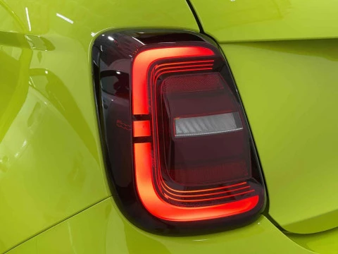 Abarth 500 500e Turismo 42kwh 113kw (154cv)