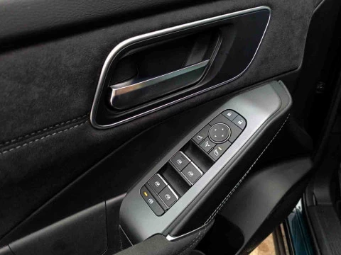 Nissan Qashqai N-DESIGN DIG-T 140CV MILD HYBRID 4X2 6MT