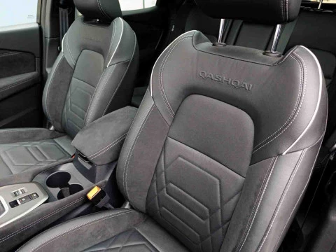 Nissan Qashqai N-DESIGN DIG-T 140CV MILD HYBRID 4X2 6MT