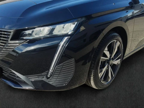 Peugeot 308 5P Allure BlueHDi 130 S&S EAT8