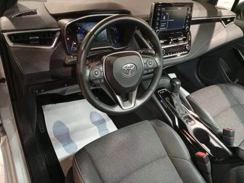 Toyota Corolla 1.8 125H STYLE E-CVT