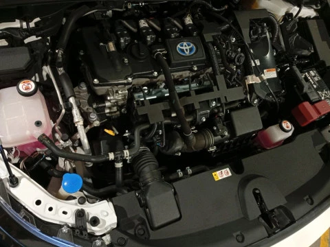 Toyota Corolla 1.8 125H STYLE E-CVT