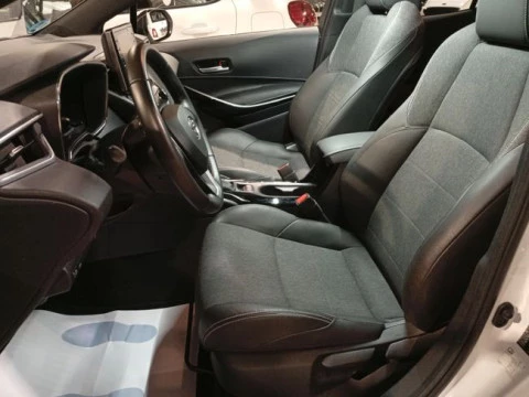 Toyota Corolla 1.8 125H STYLE E-CVT