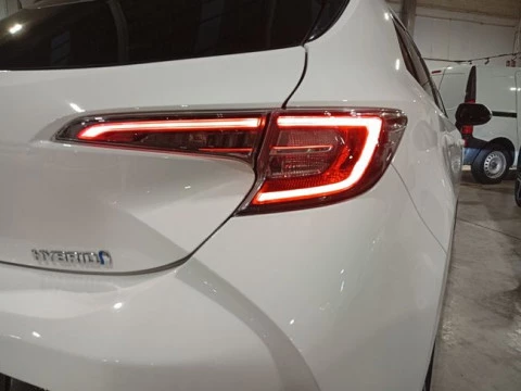 Toyota Corolla 1.8 125H STYLE E-CVT