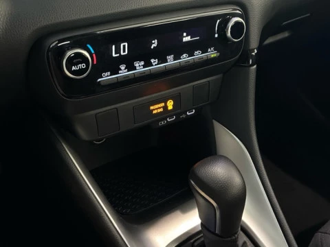 Toyota Yaris TOYOTA ACTIVE PLUS 120H
