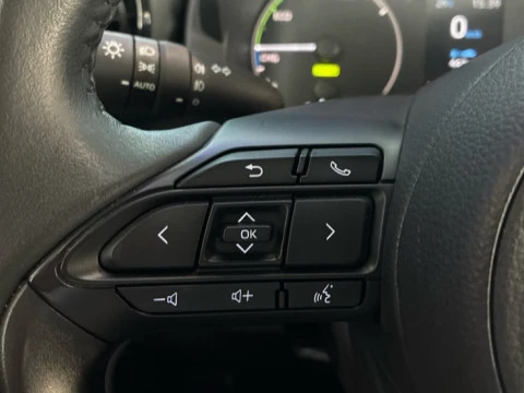 Toyota Yaris TOYOTA ACTIVE PLUS 120H