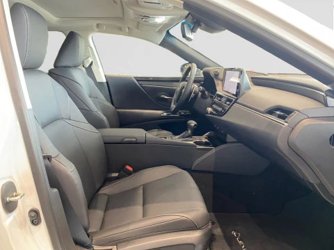 Lexus ES 2.5 300h Premium