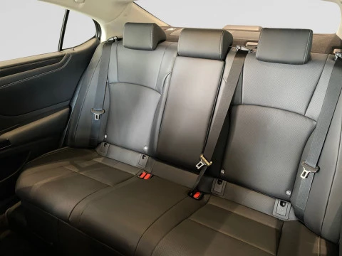 Lexus ES 2.5 300h Premium