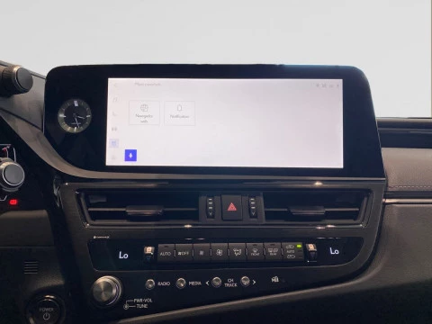 Lexus ES 2.5 300h Premium