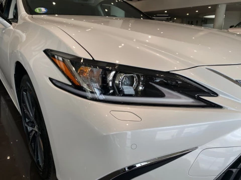 Lexus ES 2.5 300h Premium