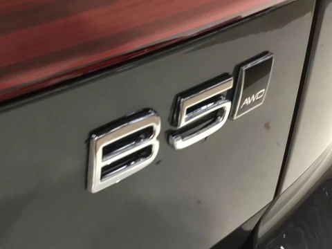 Volvo XC60 XC60 Ultra, B5 AWD Mild hybrid, Gasolina, Dark