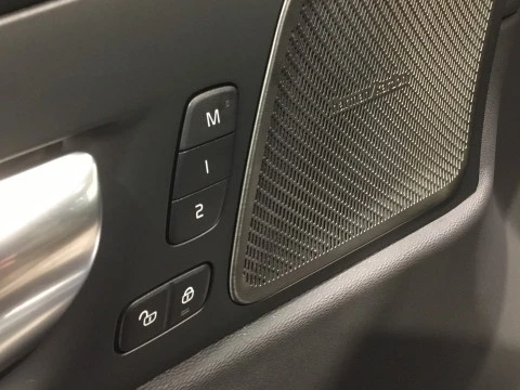 Volvo XC60 XC60 Ultra, B5 AWD Mild hybrid, Gasolina, Dark