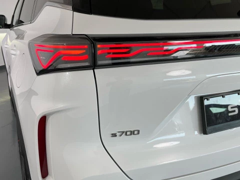 EBRO S700 1.6 TGDI Luxury 7 DCT