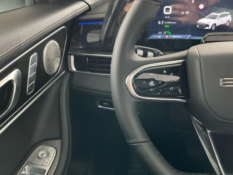 EBRO S700 1.6 TGDI Luxury 7 DCT
