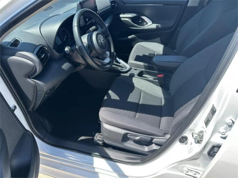 Toyota Yaris 5P Active Tech 120H e-CVT