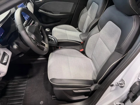 Renault Clio techno Eco-G 100cv (74kW)