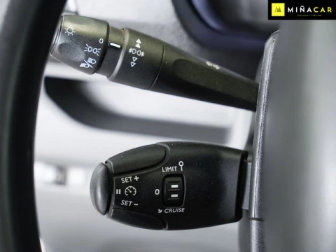 Opel Vivaro 2.0 Diesel M Standard Express 107 kW (145 CV)