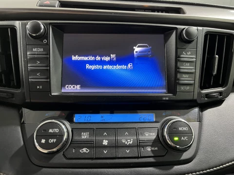 Toyota Rav4 2.0D 150D 2WD Advance