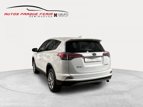 Toyota Rav4 2.0D 150D 2WD Advance