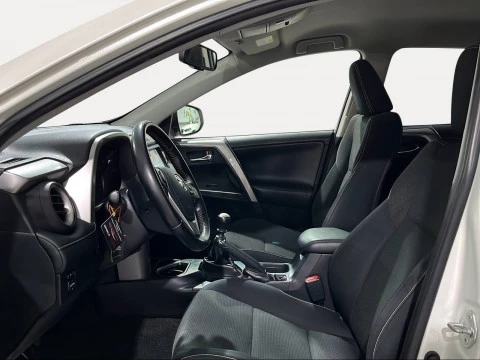 Toyota Rav4 2.0D 150D 2WD Advance