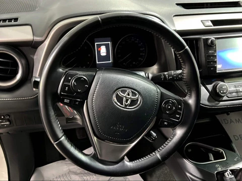 Toyota Rav4 2.0D 150D 2WD Advance