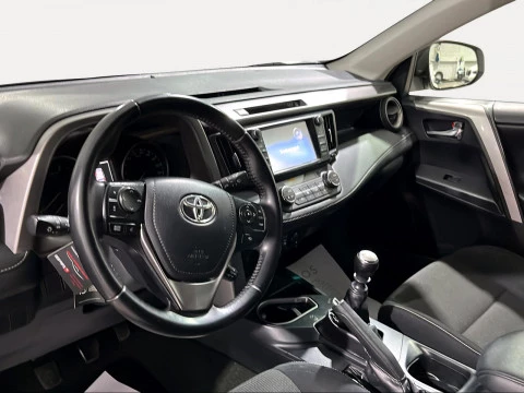 Toyota Rav4 2.0D 150D 2WD Advance
