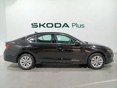 Skoda Octavia 1.5 TSI m-HEV Selection DSG 110 kW (150 CV)
