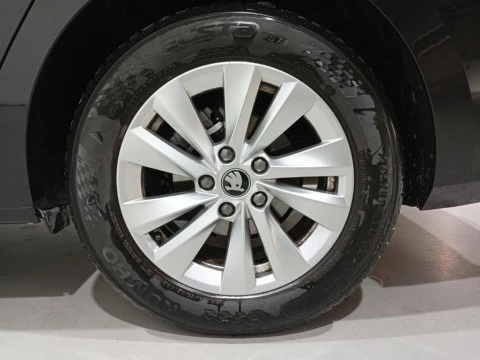 Skoda Octavia 1.5 TSI m-HEV Selection DSG 110 kW (150 CV)